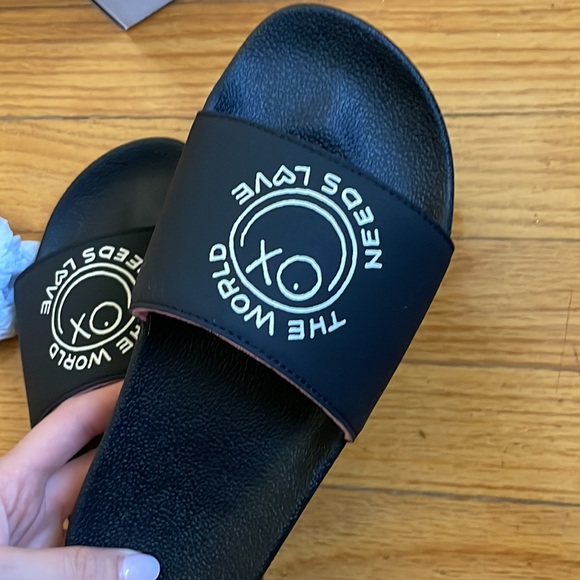 ADIDAS - ADILETTE X ANDRÉ SARAIVA SLIDES - Picture 6 of 13